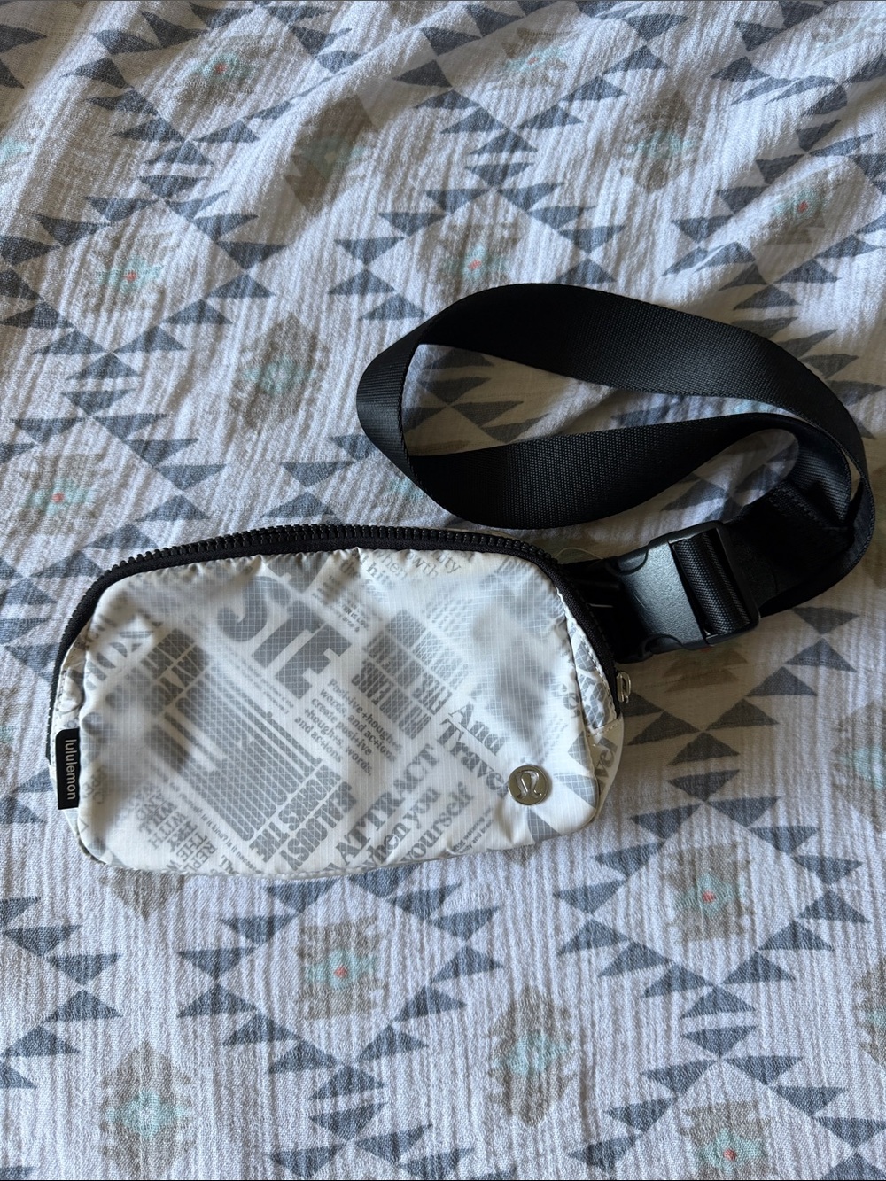lululemon athletica White and Black Graphic Belt bag